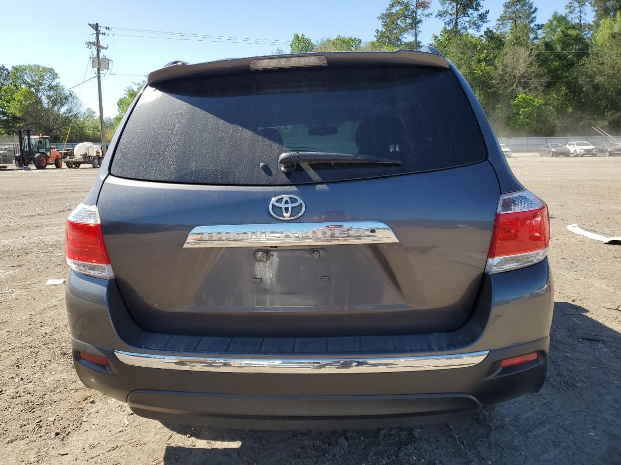 2011 TOYOTA HIGHLANDER - Фото 6
