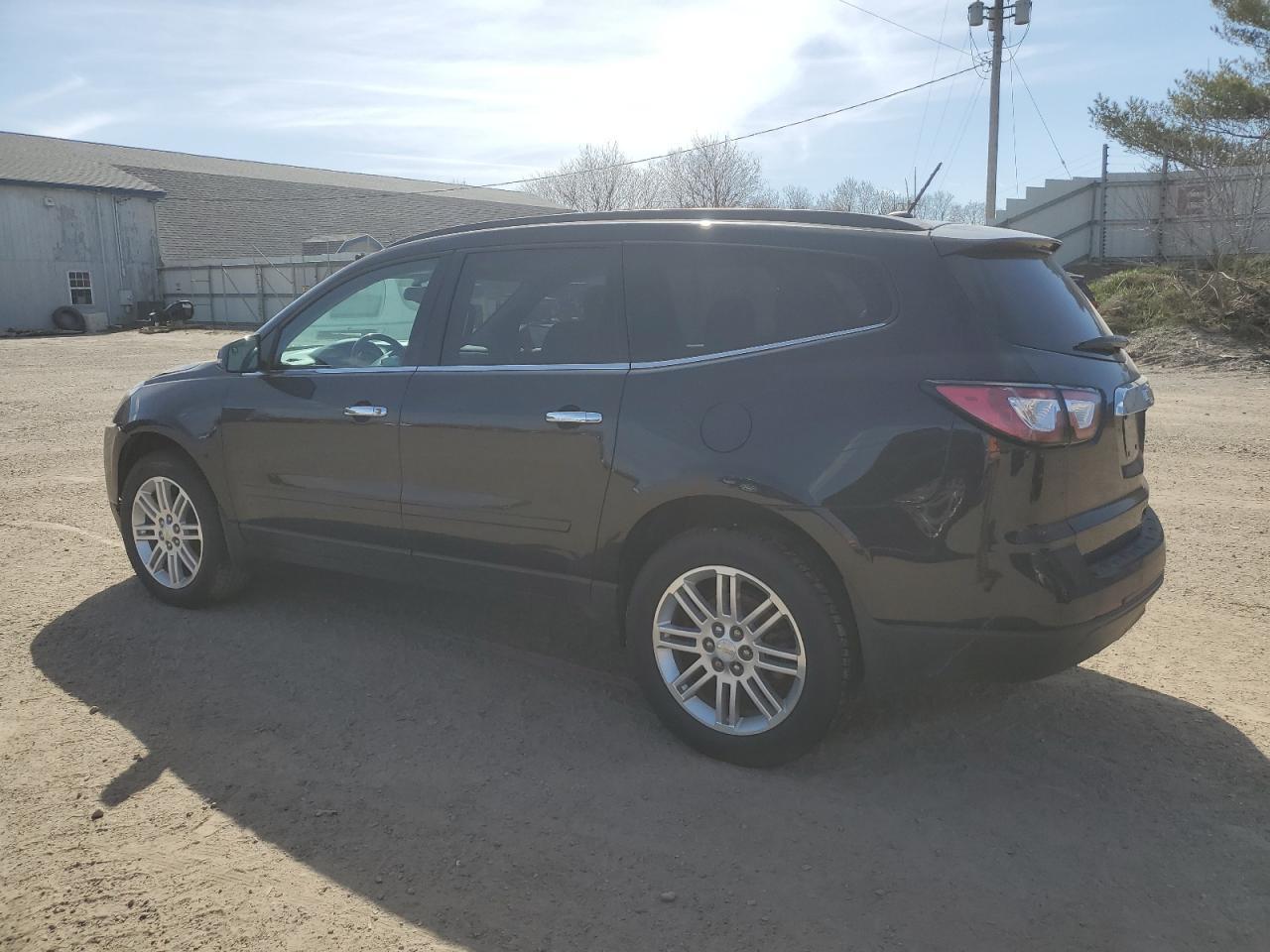 2014 CHEVROLET TRAVERSE L - Image 2