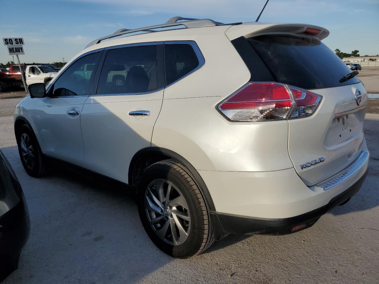 2015 NISSAN ROGUE S - Image 2