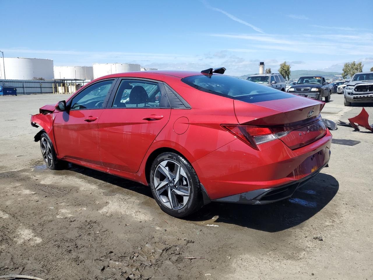 2023 HYUNDAI ELANTRA SE - Image 2
