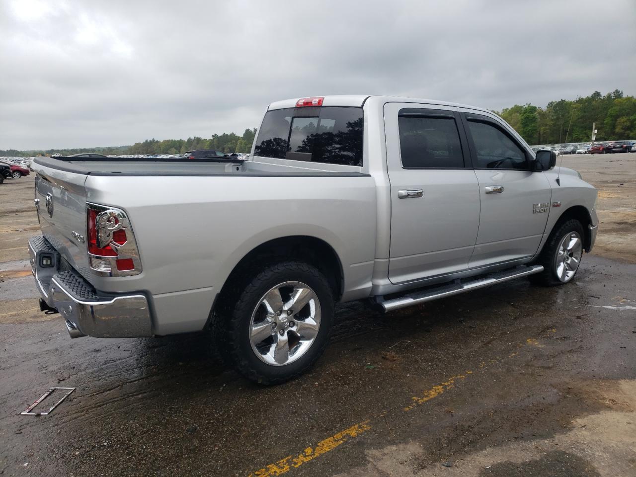 2017 RAM 1500 SLT - Фото 3