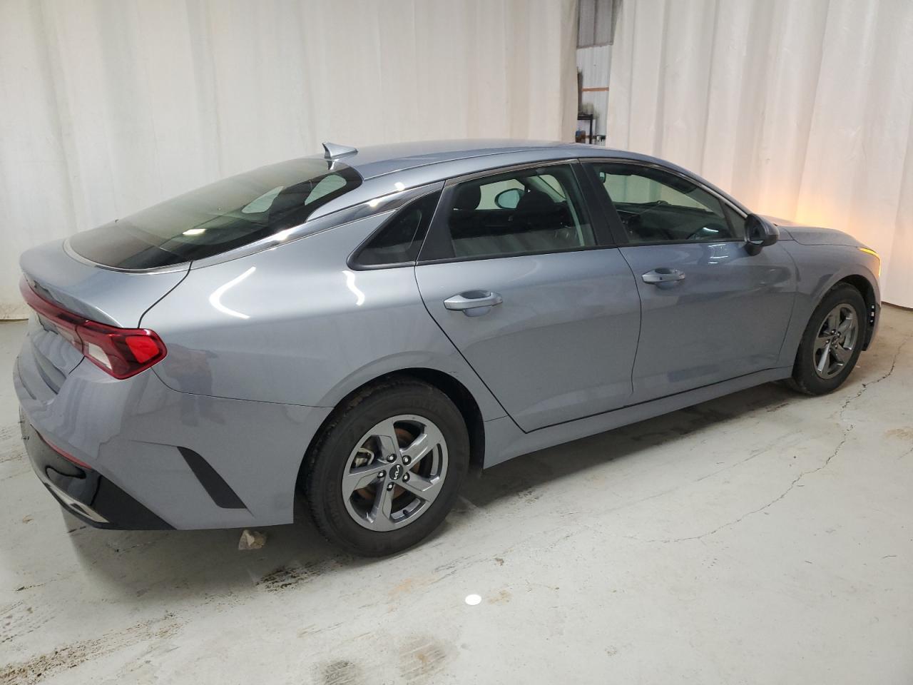 2023 KIA K5 LXS - Image 3
