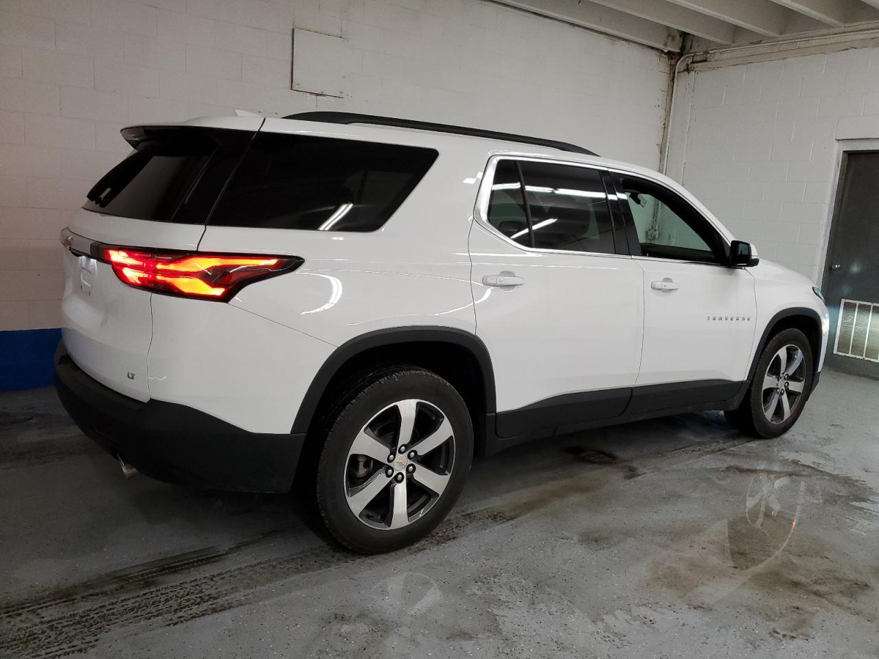 2023 CHEVROLET TRAVERSE L - Image 3