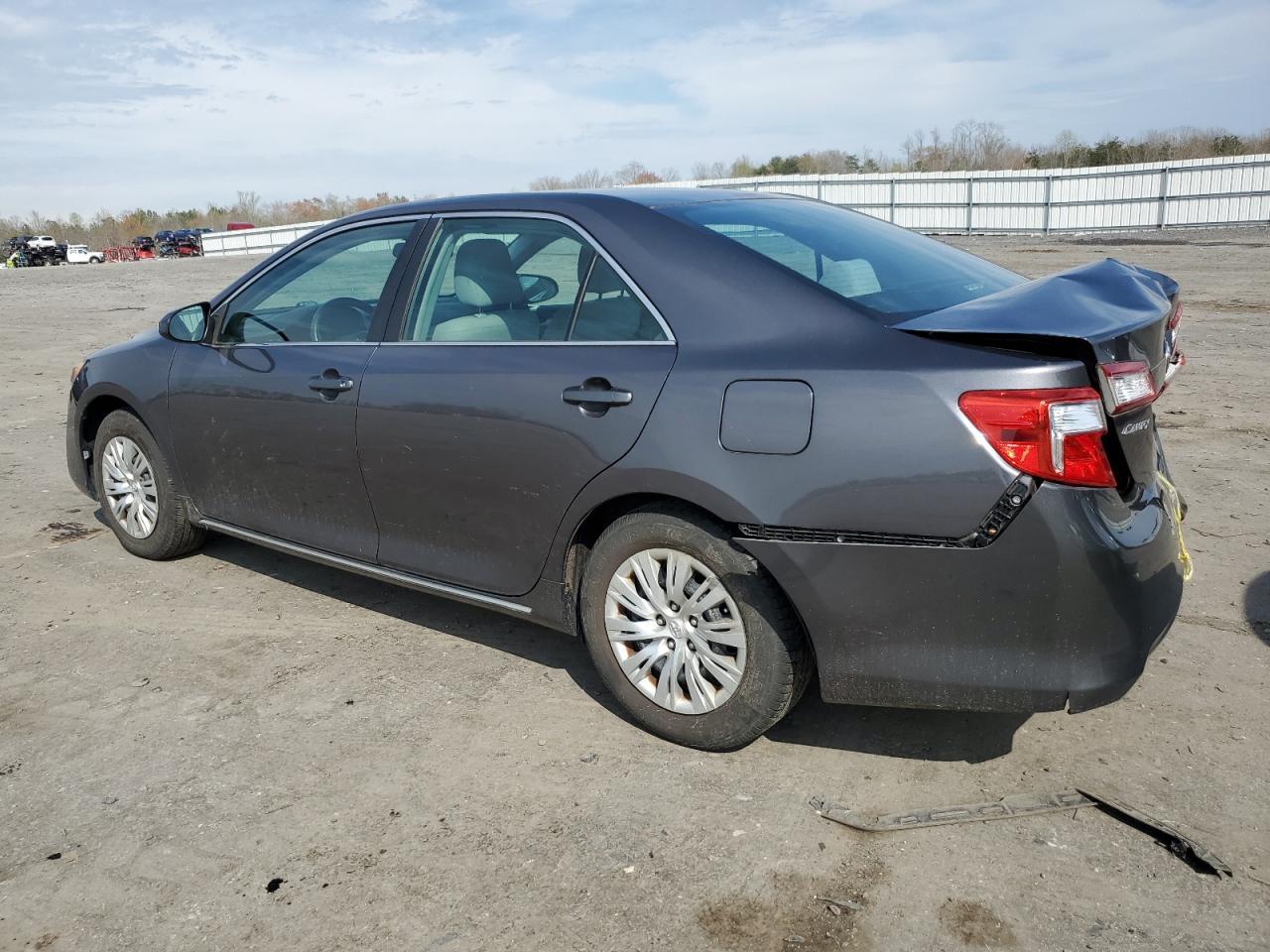 2014 TOYOTA CAMRY L - Image 2