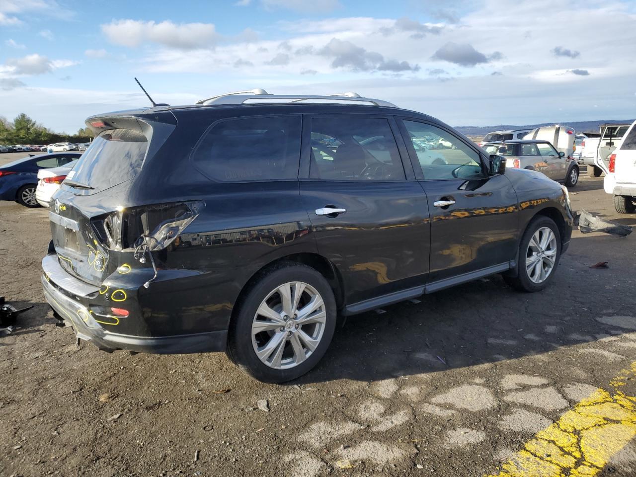 2018 NISSAN PATHFINDER - Фото 3
