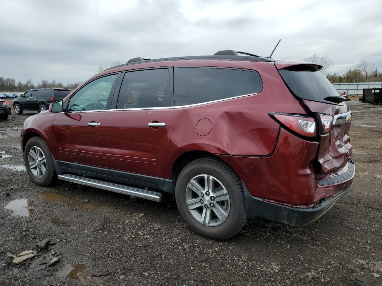 2015 CHEVROLET TRAVERSE L - Image 2