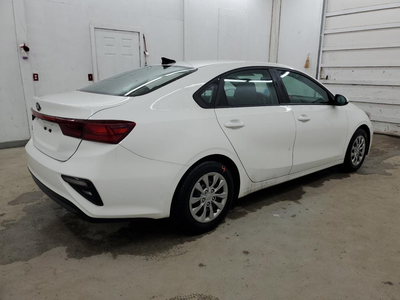 2021 KIA FORTE FE - Фото 3