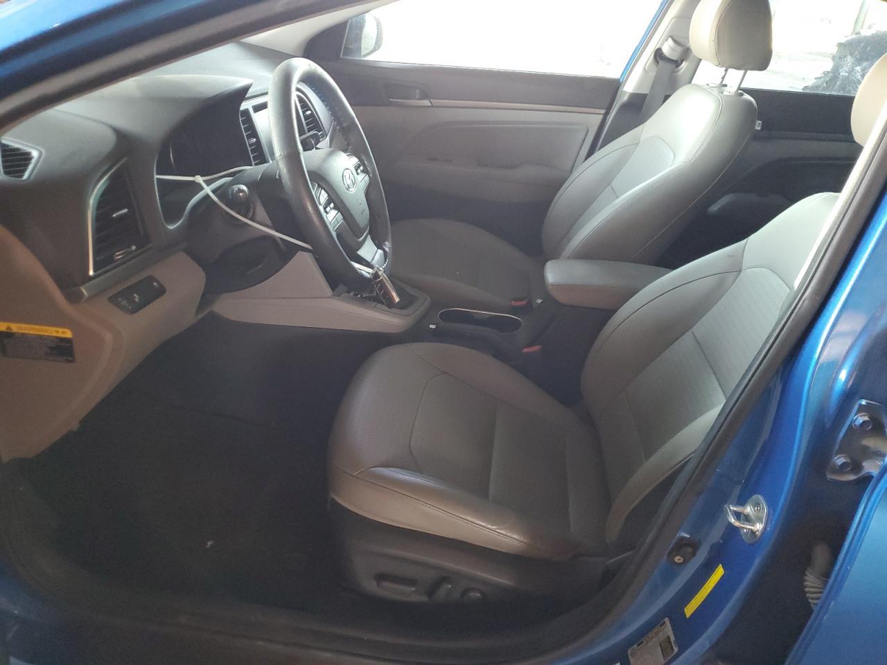 2017 HYUNDAI ELANTRA SE - Фото 7