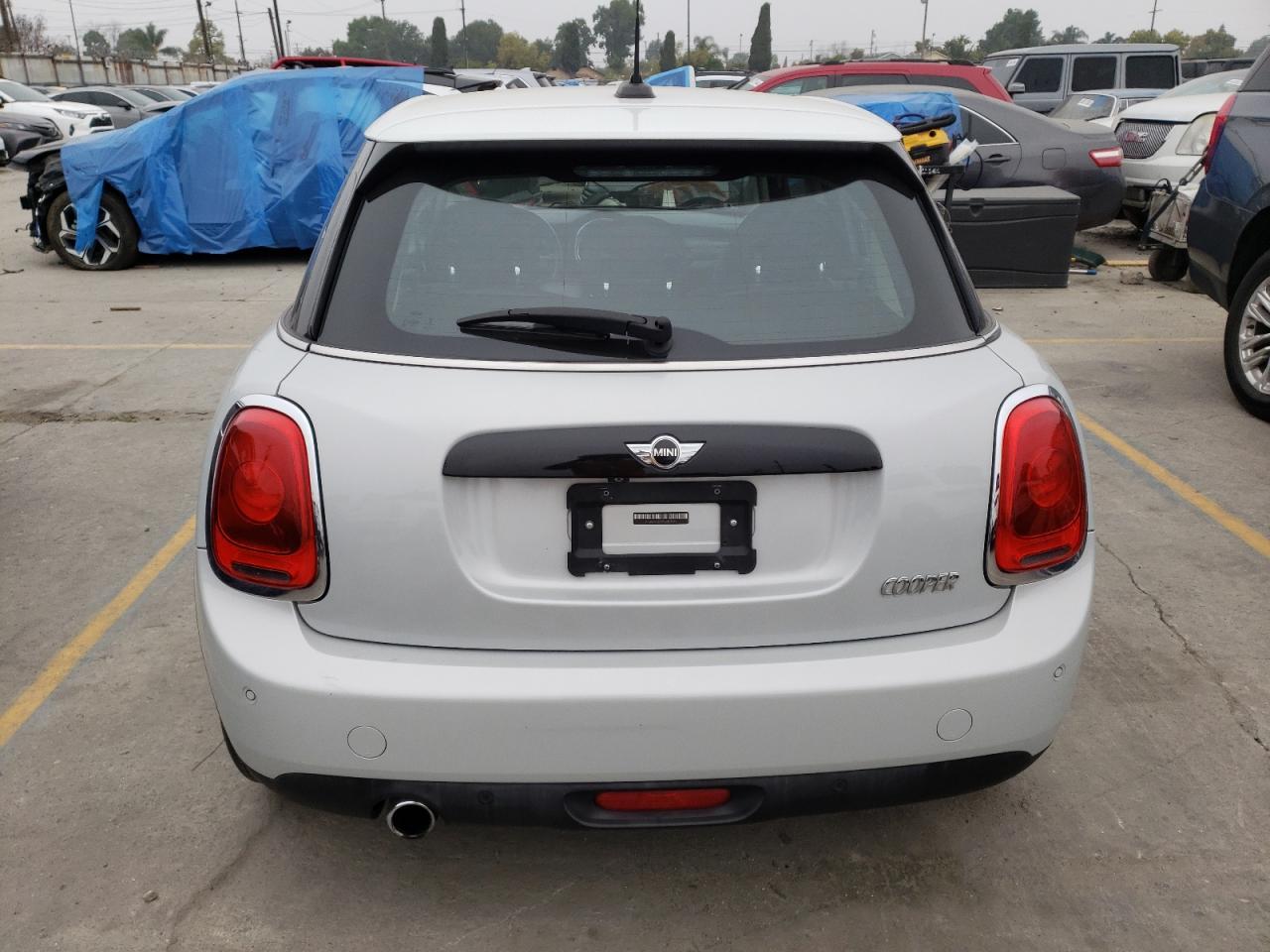 2017 MINI COOPER - Image 6