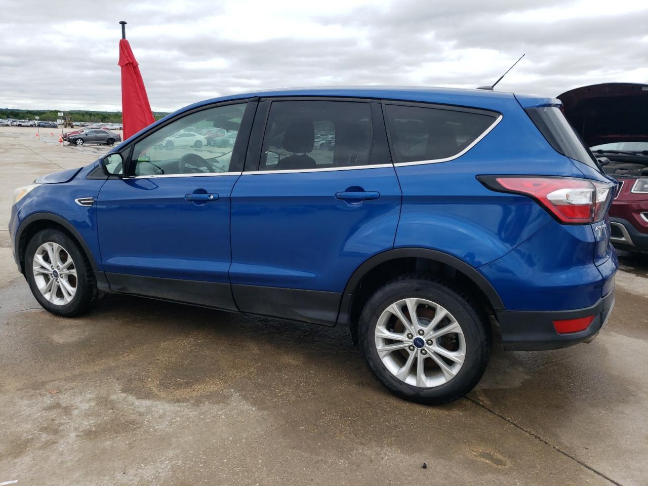 2017 FORD ESCAPE SE - Фото 2