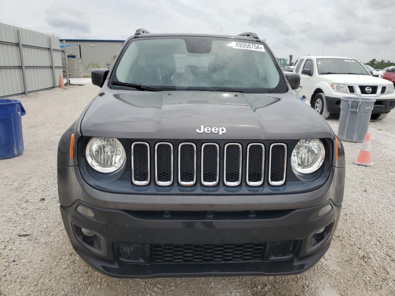 2017 JEEP RENEGADE L - Image 5