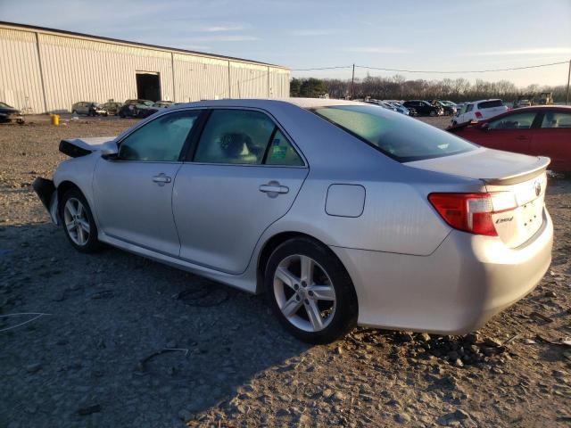 2014 Toyota Camry L - Фото 2
