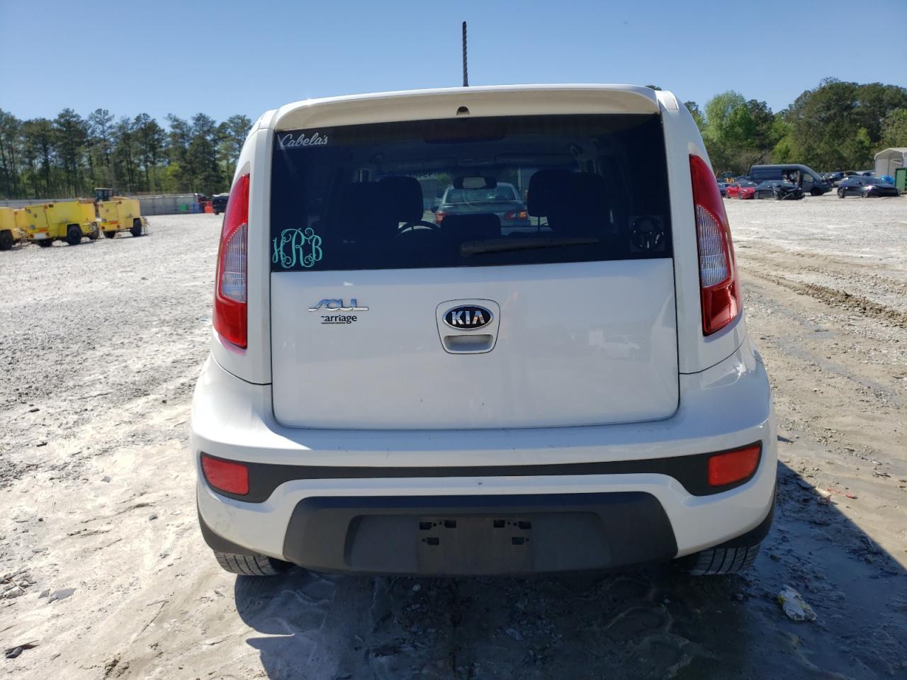 2013 KIA SOUL + - Image 6
