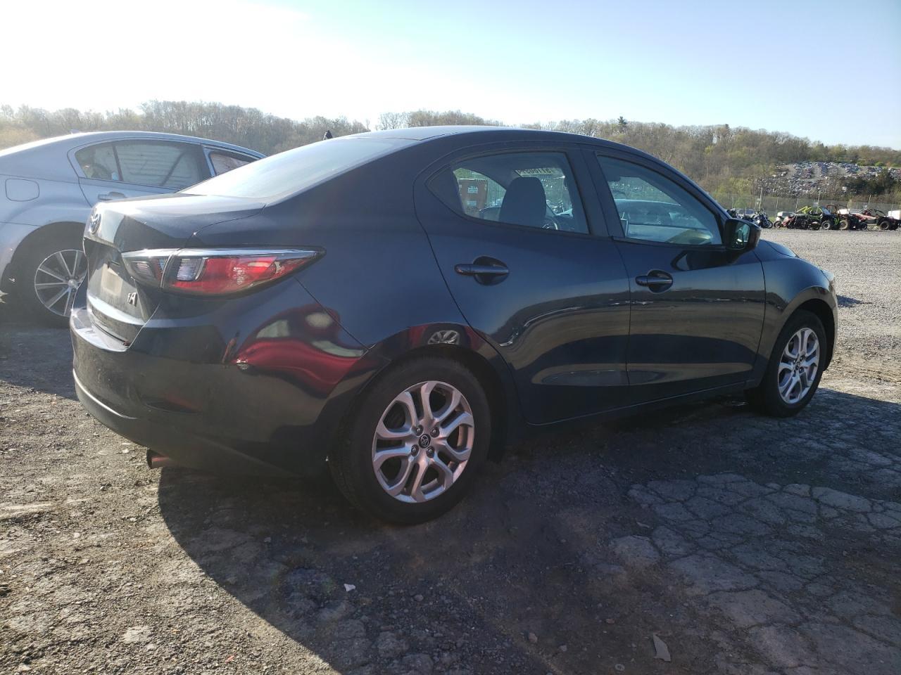 2017 TOYOTA YARIS IA - Image 3