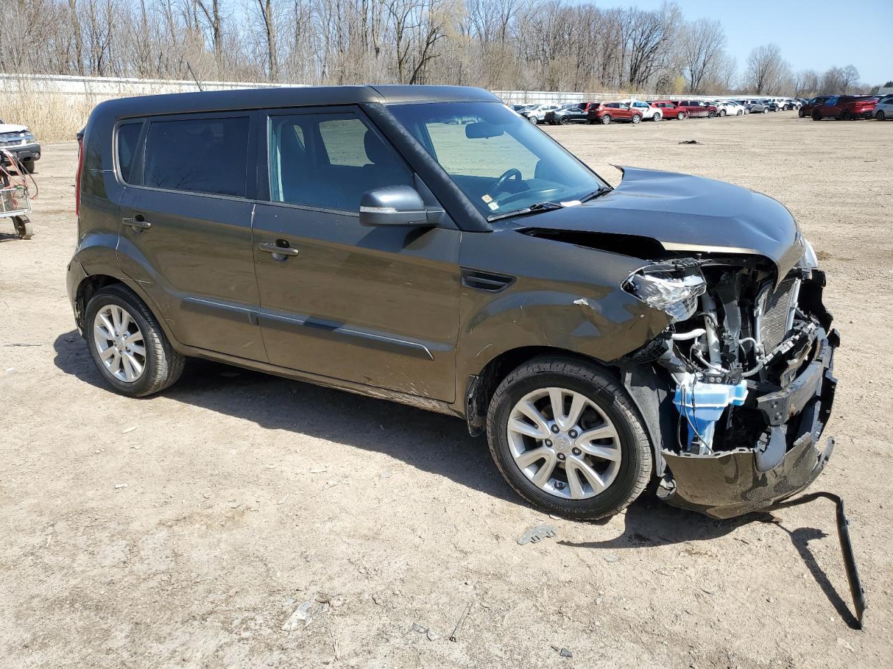 2013 KIA SOUL + - Image 4