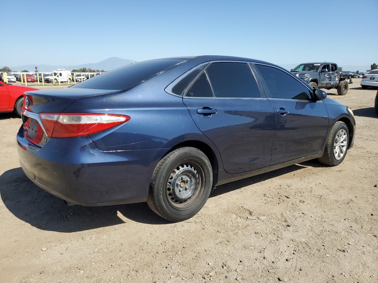 2015 TOYOTA CAMRY LE - Image 3