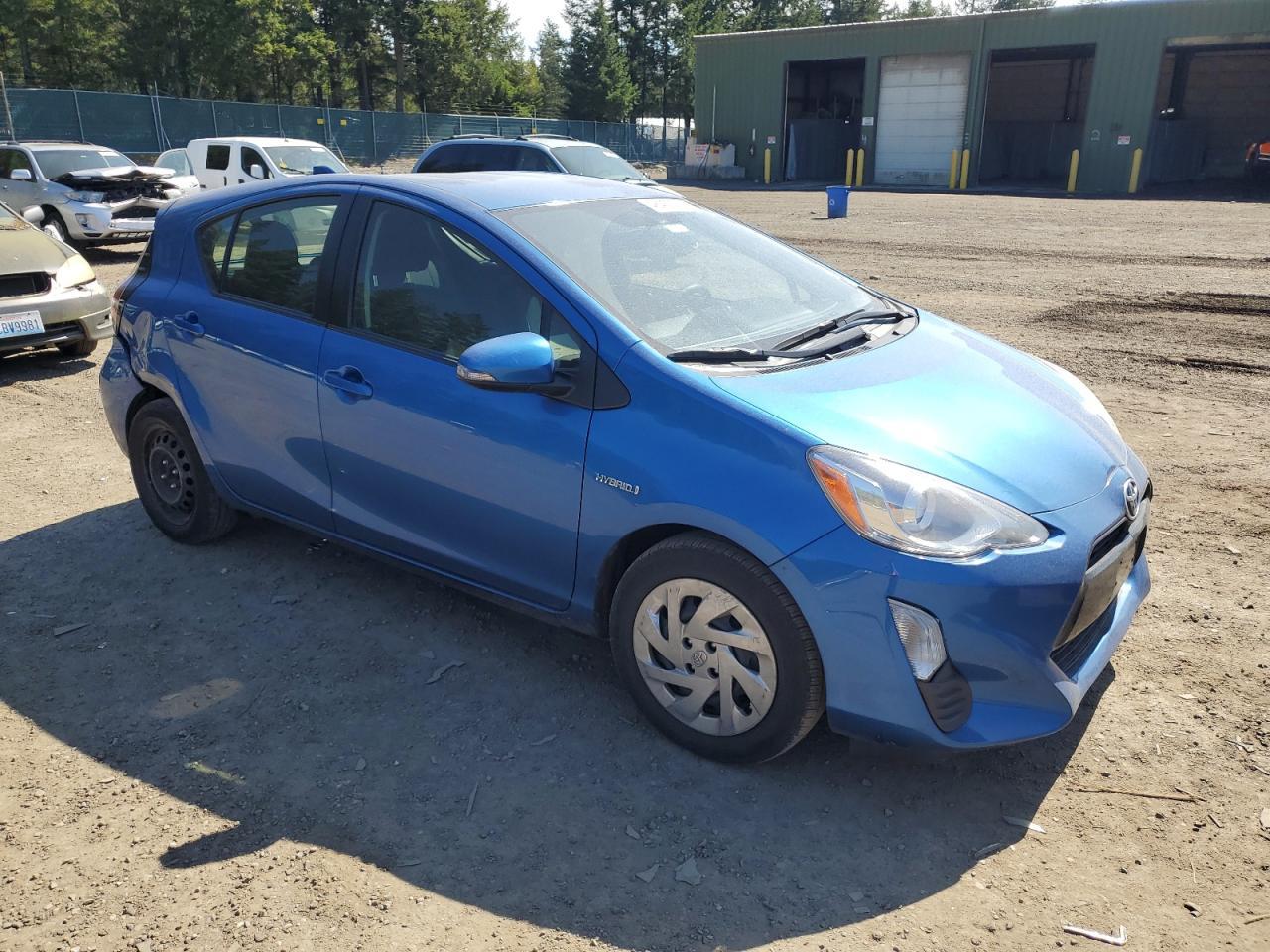 2016 TOYOTA PRIUS C - Image 4