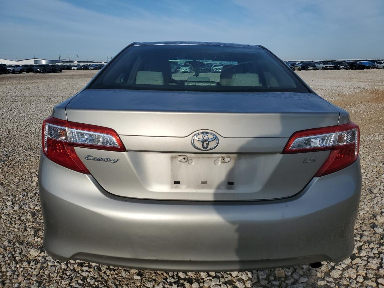2013 TOYOTA CAMRY L - Image 6