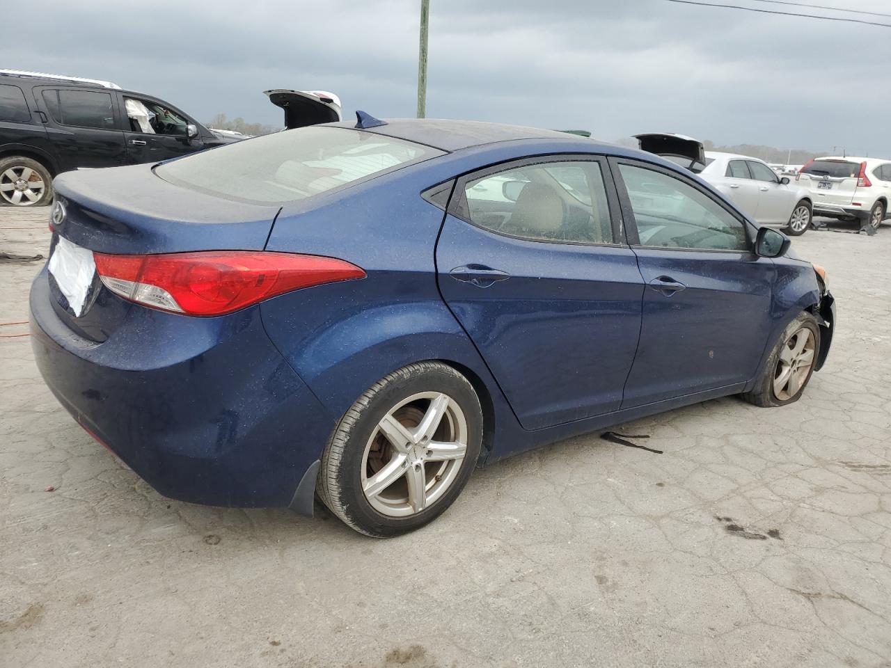 2013 HYUNDAI ELANTRA GL - Image 3