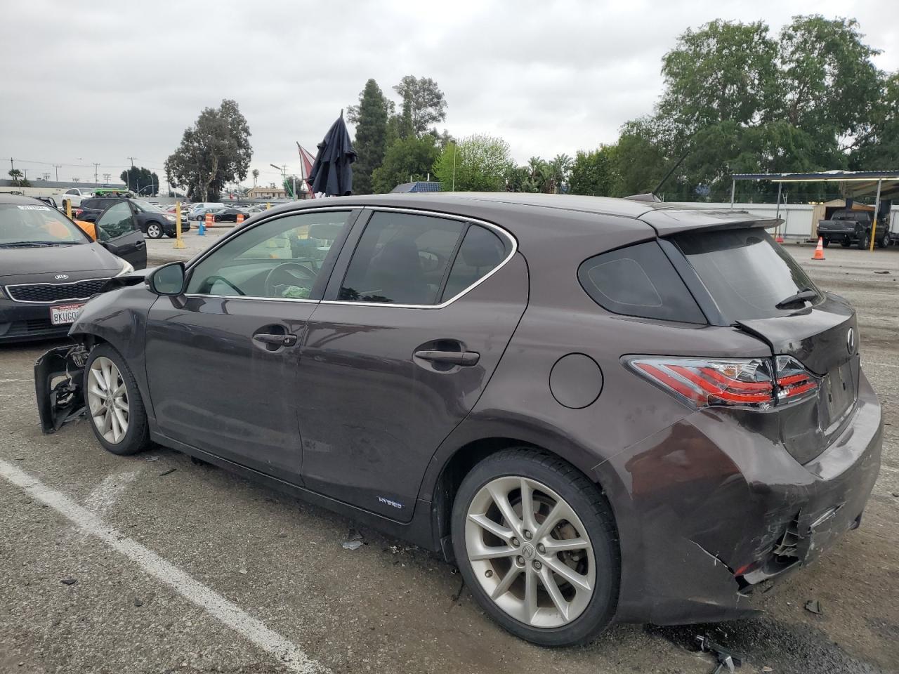 2013 LEXUS CT 200 - Фото 2