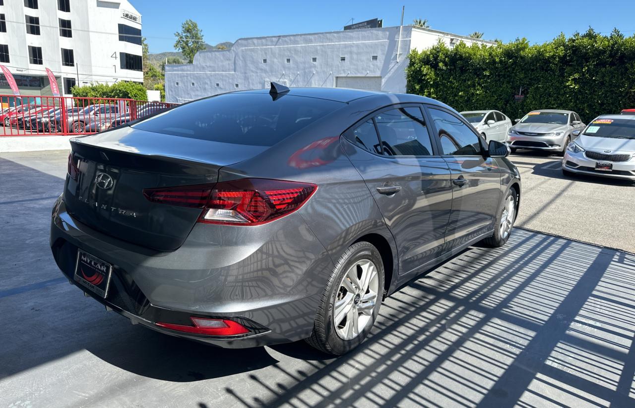2019 HYUNDAI ELANTRA SE - Фото 4