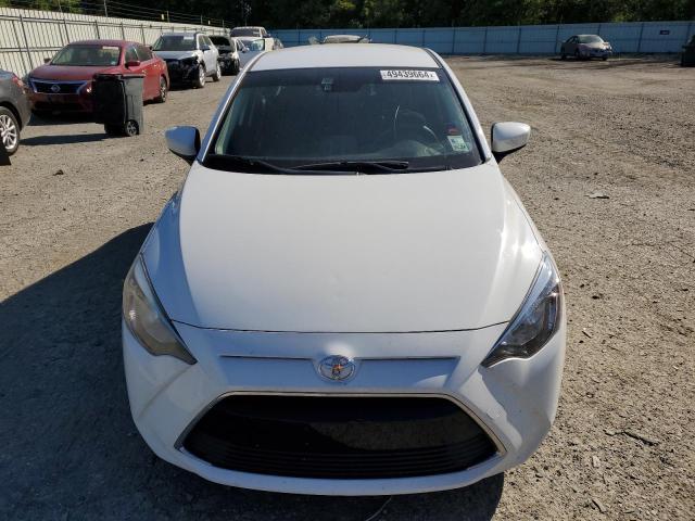 2017 Toyota Yaris Ia - Фото 5