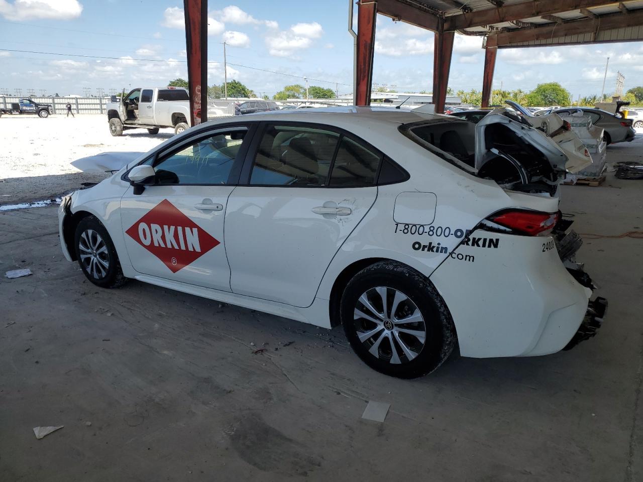 2022 TOYOTA COROLLA LE - Image 2