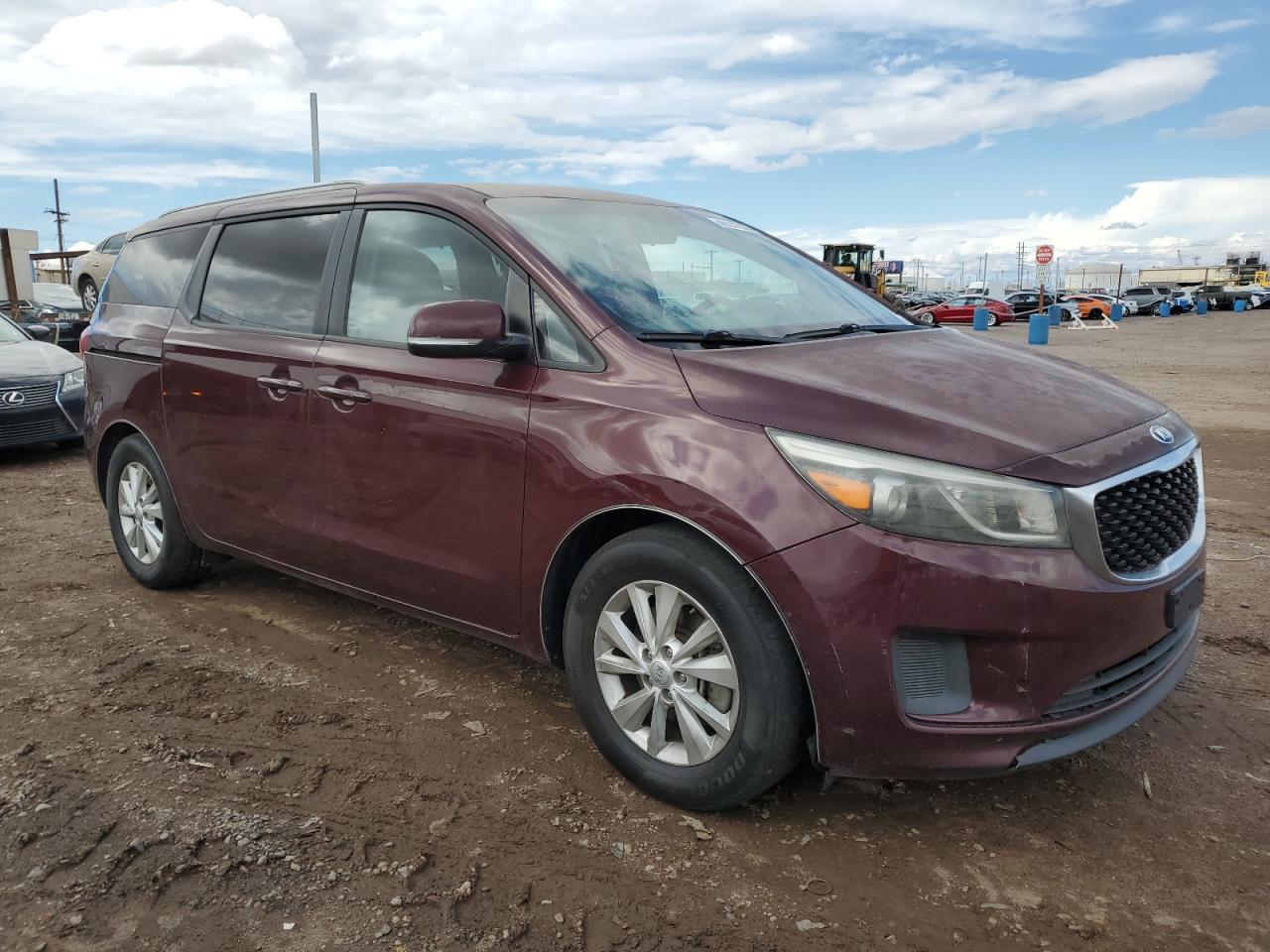 2016 KIA SEDONA LX - Image 4