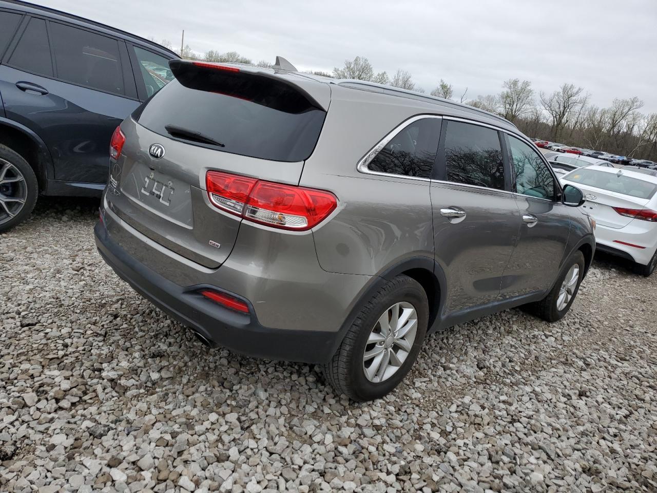 2016 KIA SORENTO LX - Image 3
