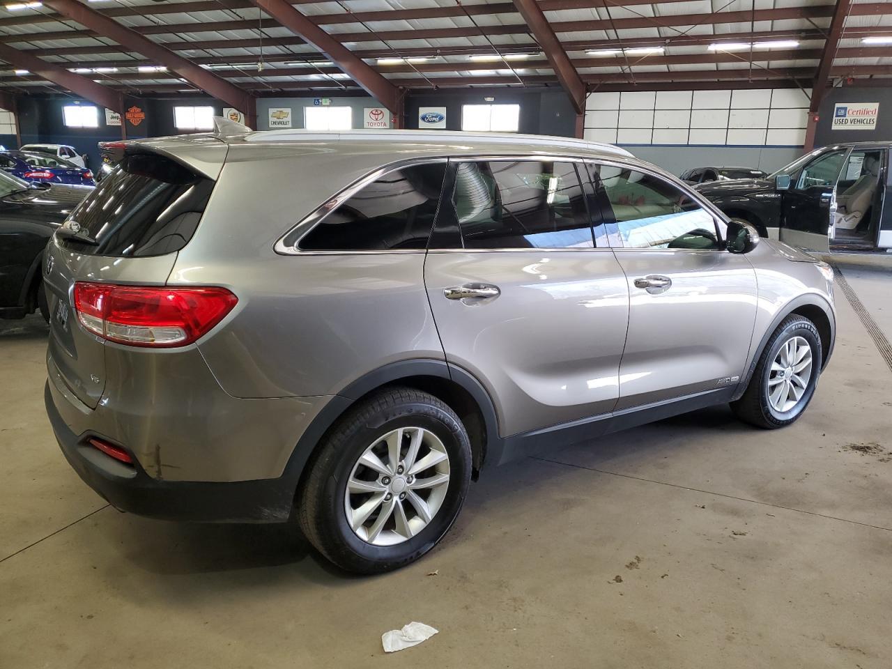 2016 KIA SORENTO LX - Image 3