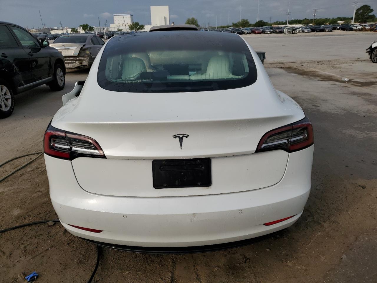 2019 TESLA MODEL 3 - Image 6
