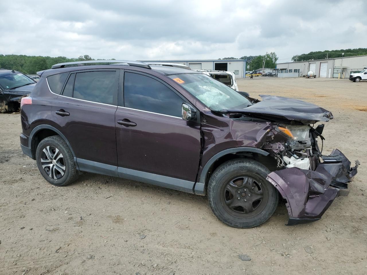 2018 TOYOTA RAV4 LE - Фото 4
