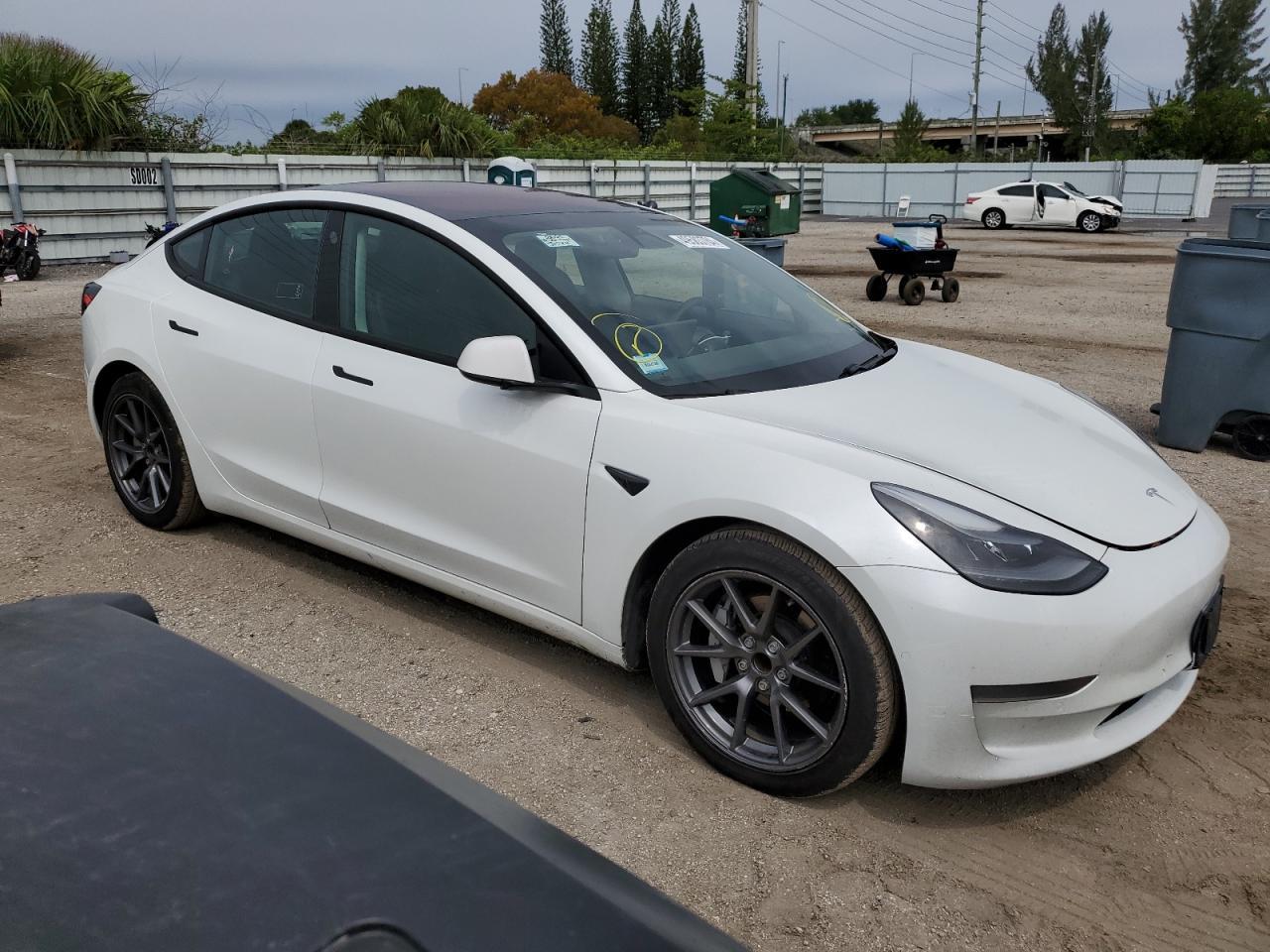 2021 TESLA MODEL 3 - Image 4