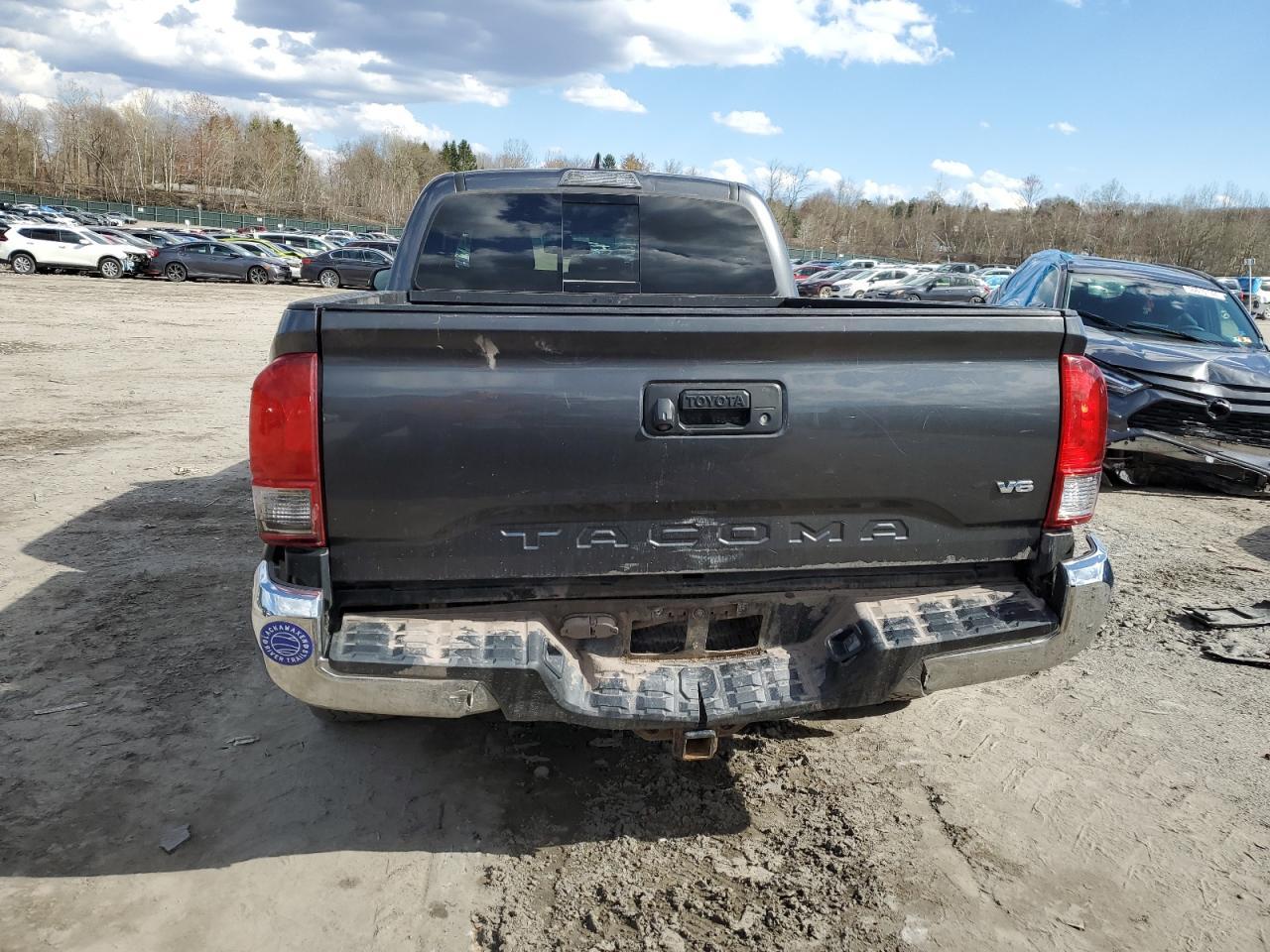 2017 TOYOTA TACOMA DOU - Image 6