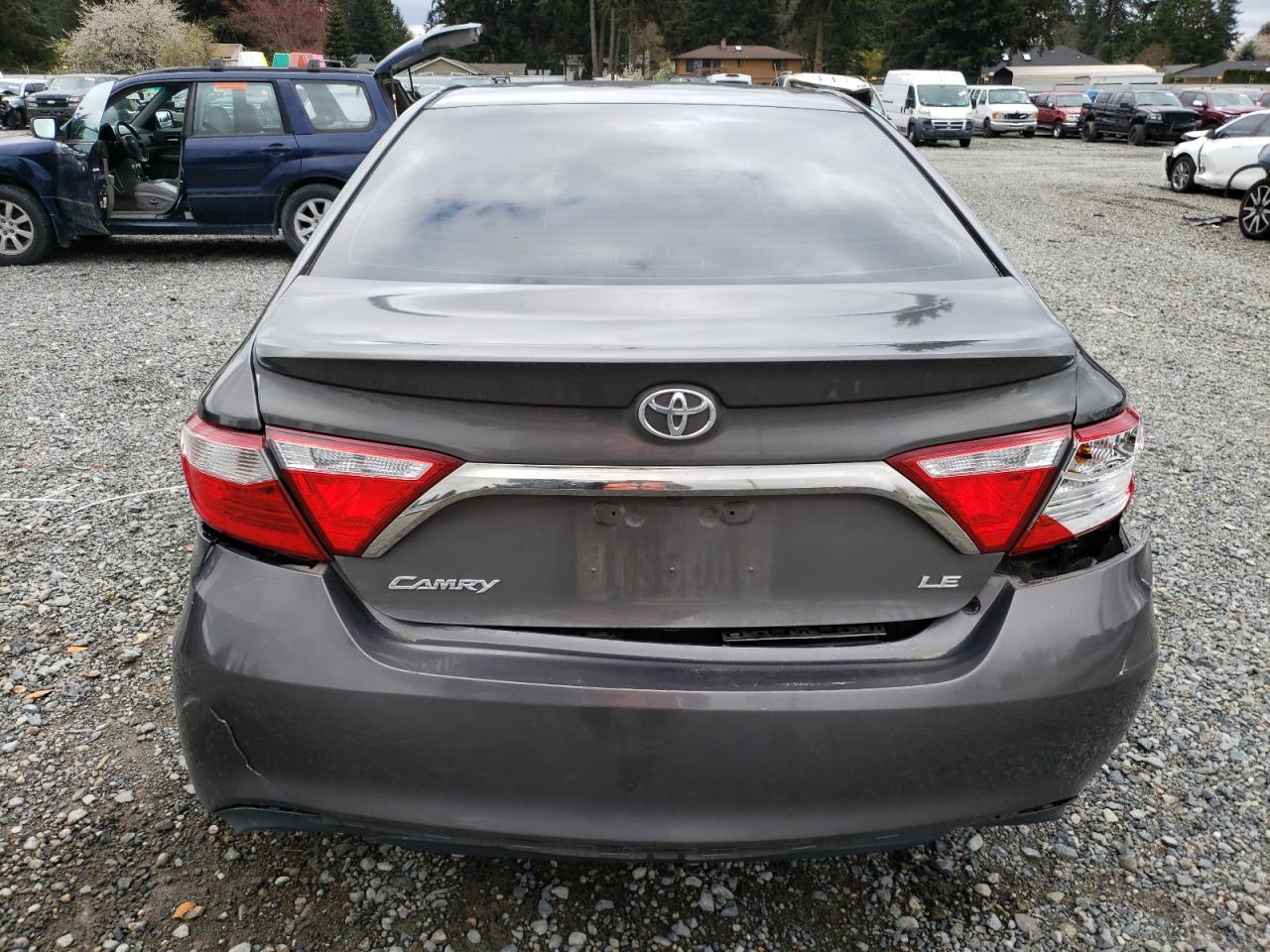 2017 TOYOTA CAMRY LE - Фото 6
