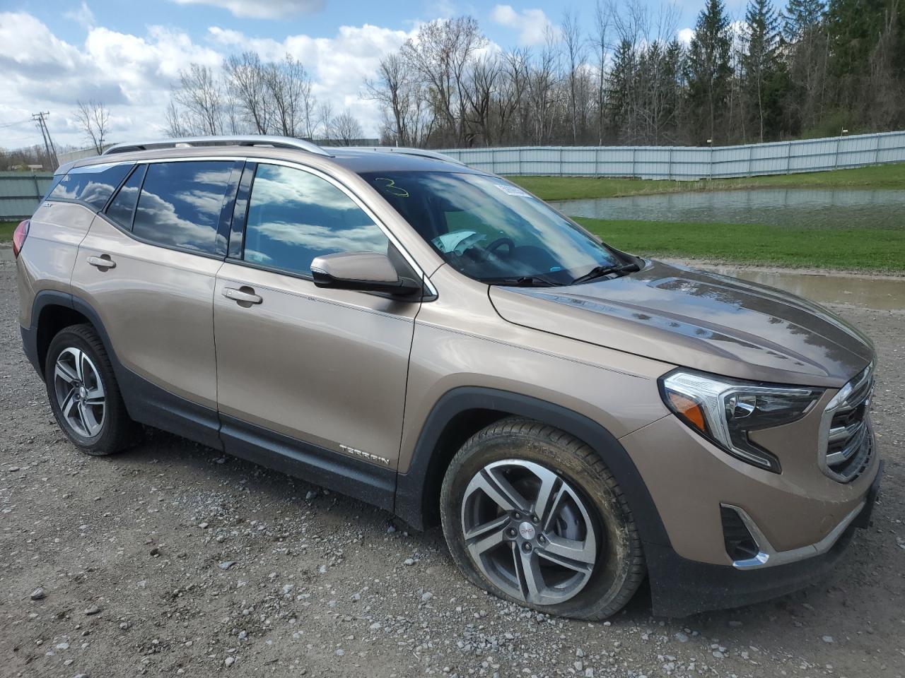 2018 GMC TERRAIN SL - Image 4