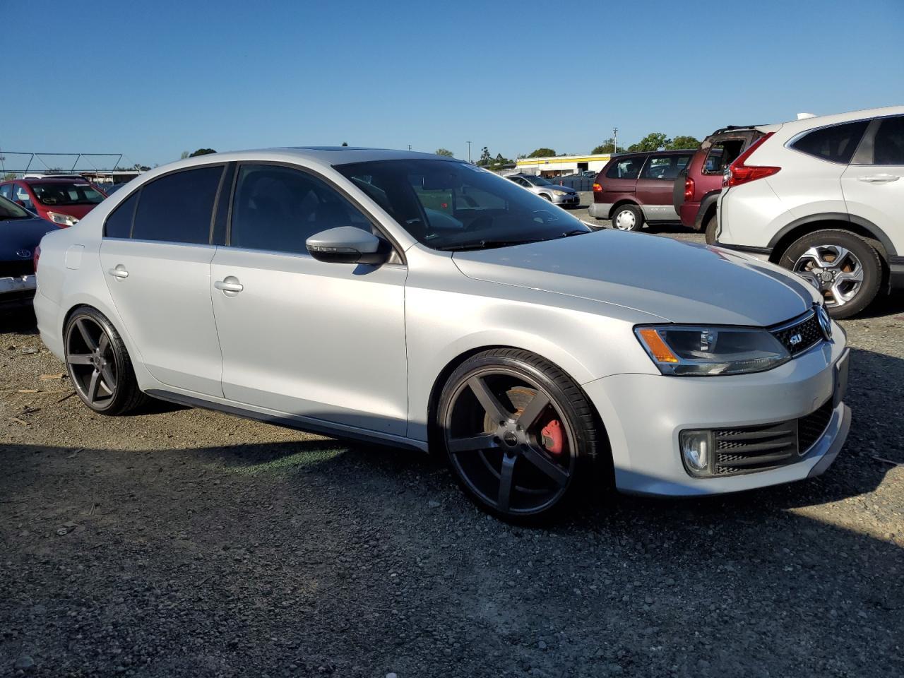 2013 VOLKSWAGEN JETTA GLI - Image 4