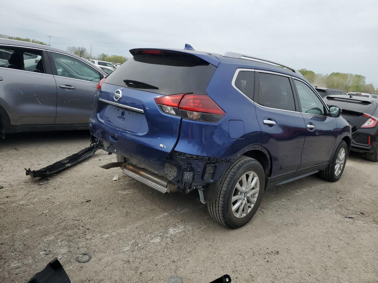 2018 NISSAN ROGUE S - Фото 3