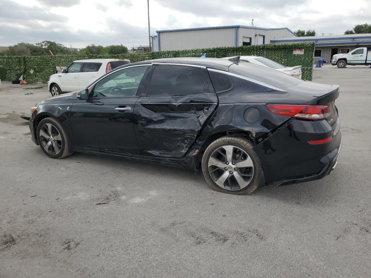 2019 KIA OPTIMA LX - Фото 2