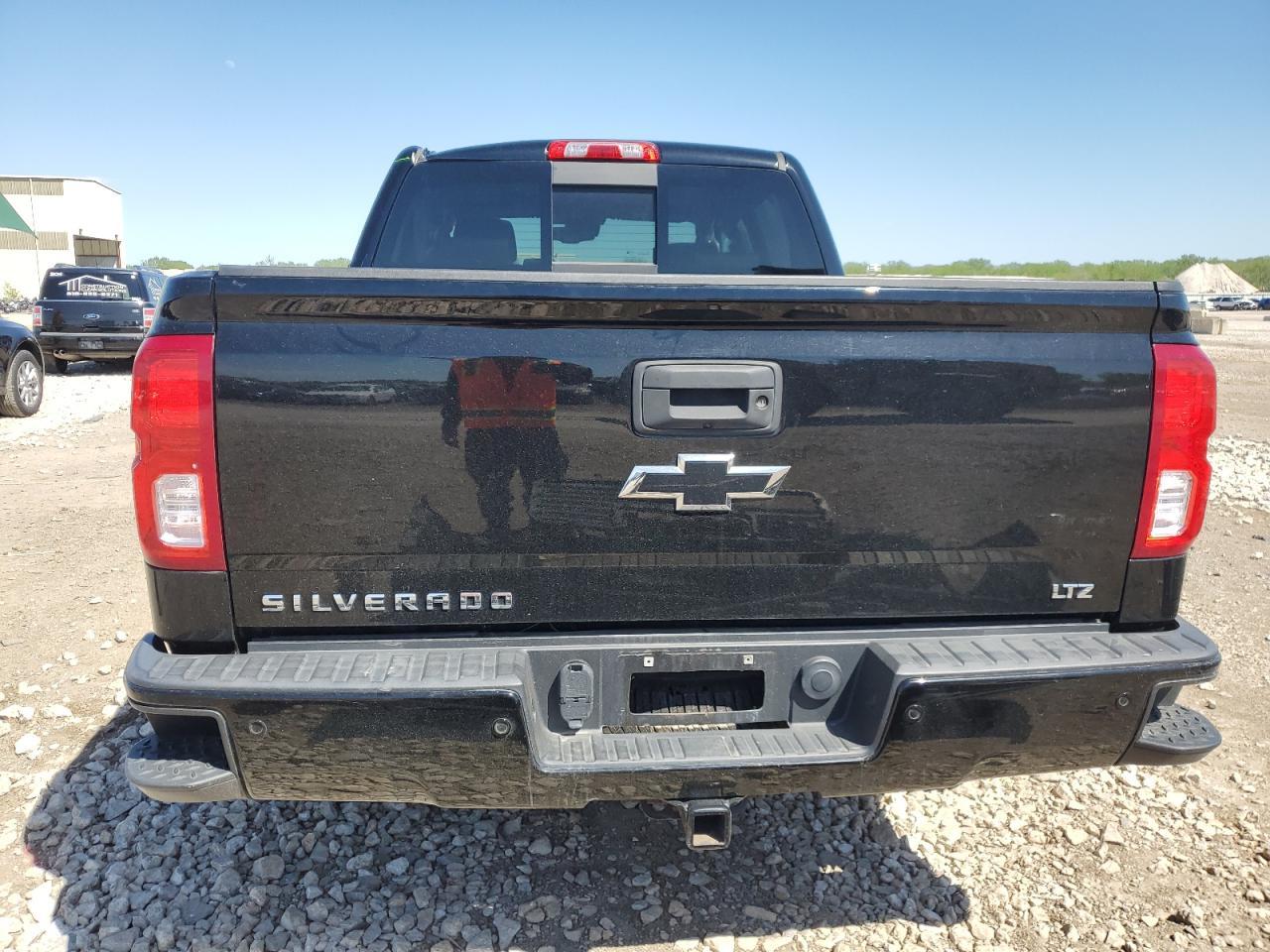 2017 CHEVROLET SILVERADO - Image 6