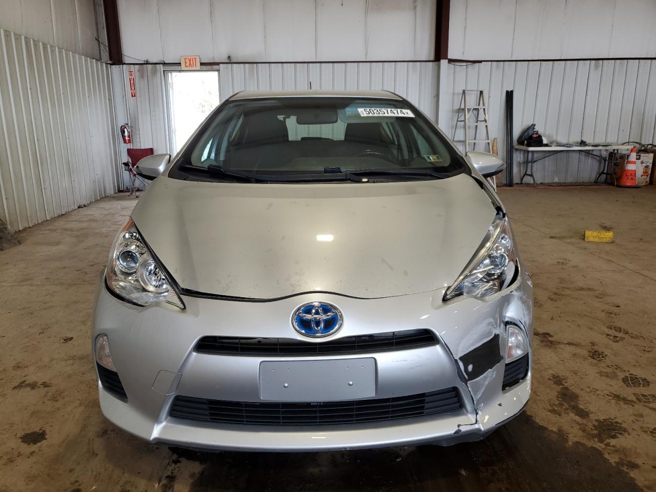 2013 TOYOTA PRIUS C - Image 5
