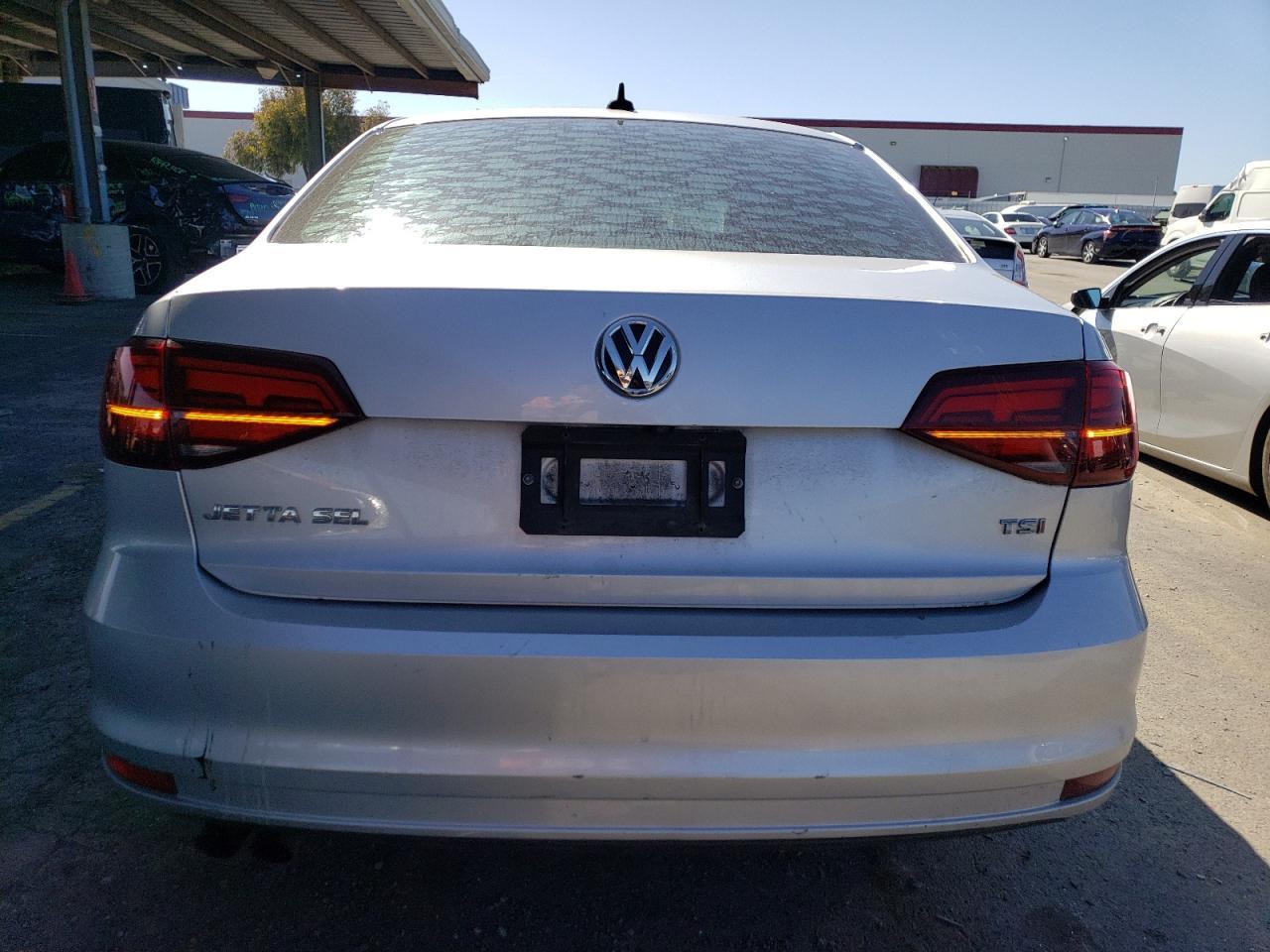 2016 VOLKSWAGEN JETTA SEL - Image 6