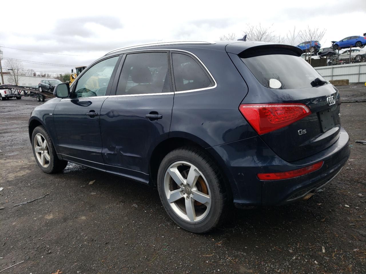 2011 AUDI Q5 PREMIUM - Фото 2