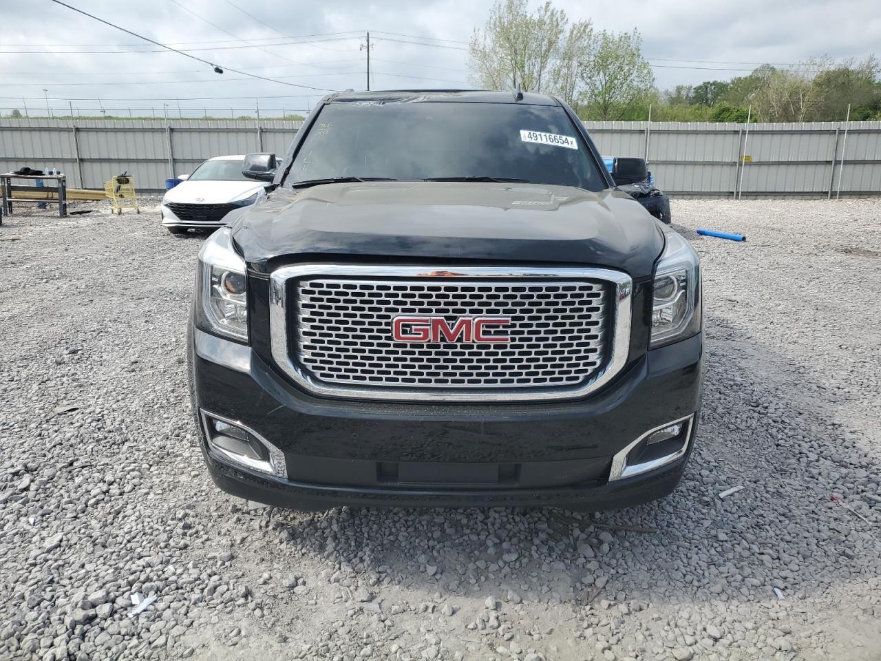 2016 GMC YUKON XL D - Image 5