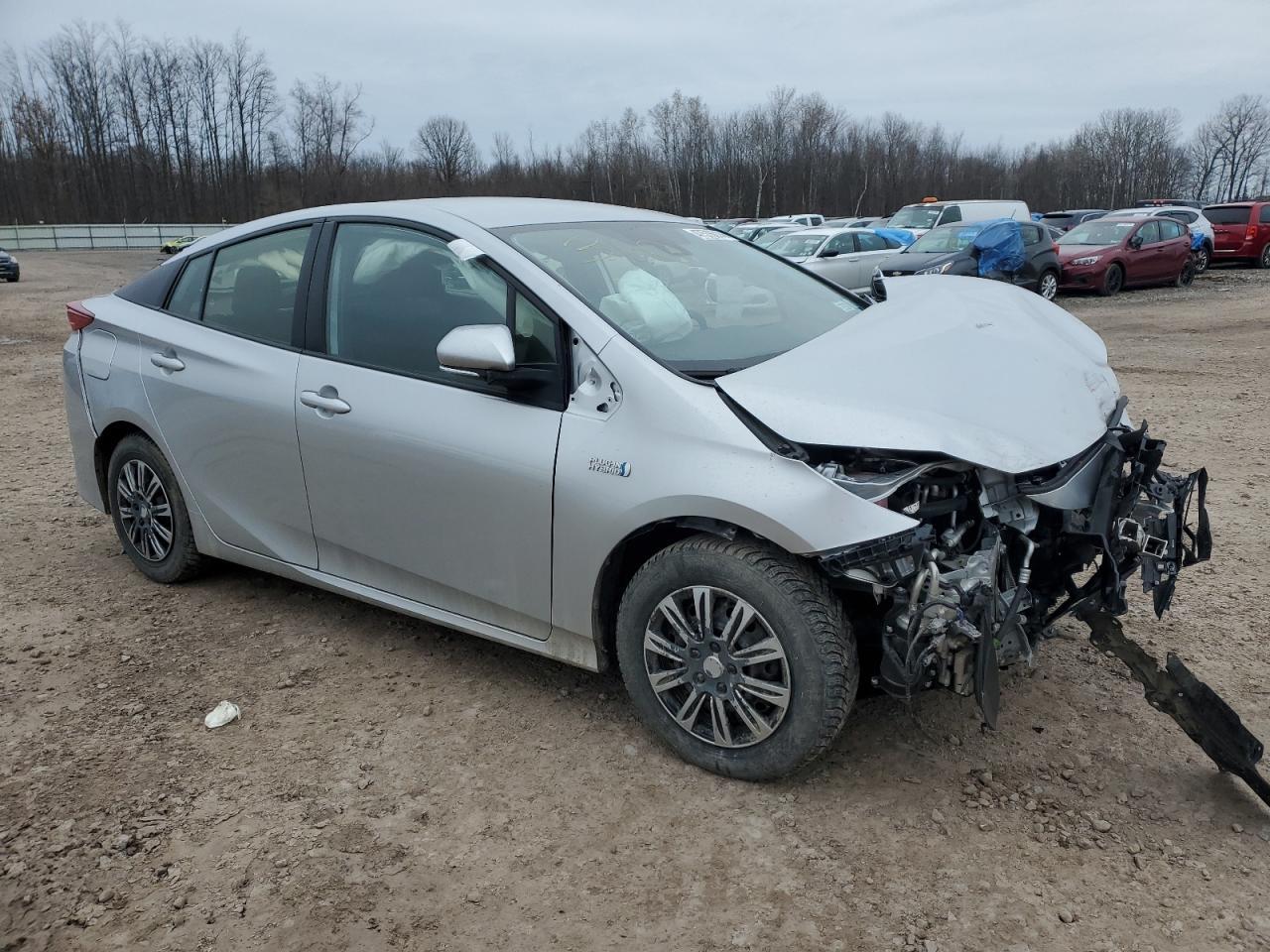 2022 TOYOTA PRIUS PRIM - Фото 4