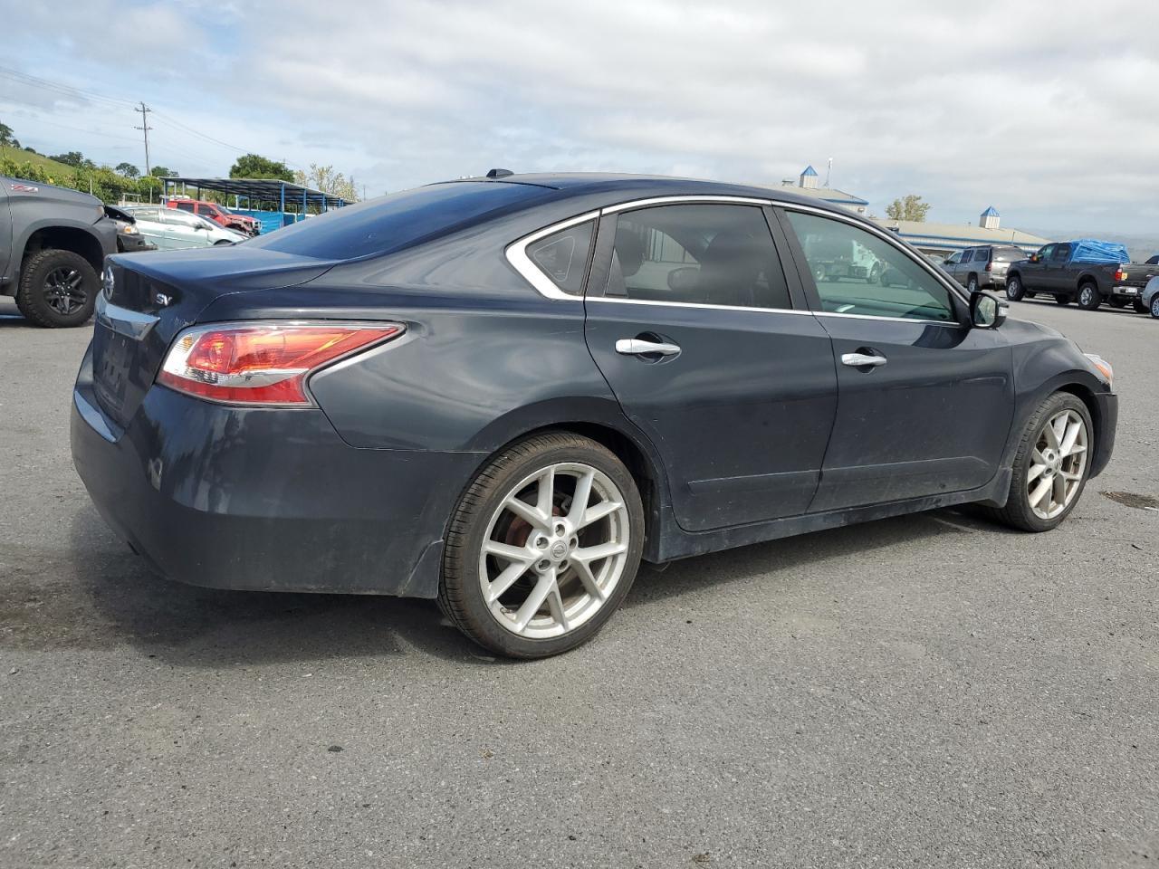 2015 NISSAN ALTIMA 2.5 - Фото 3