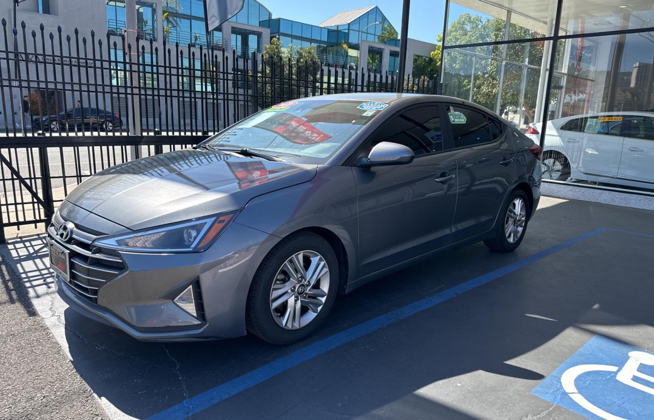2019 HYUNDAI ELANTRA SE - Фото 2
