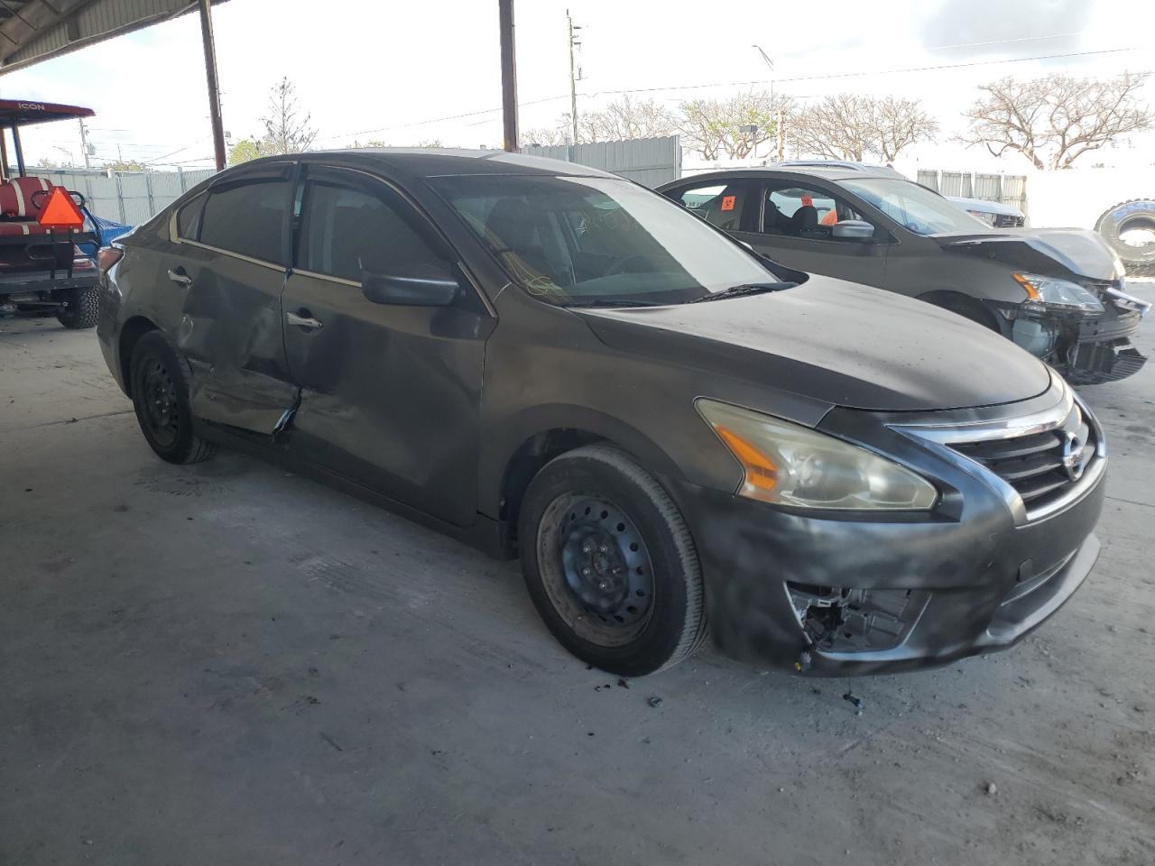 2015 NISSAN ALTIMA 2.5 - Фото 4