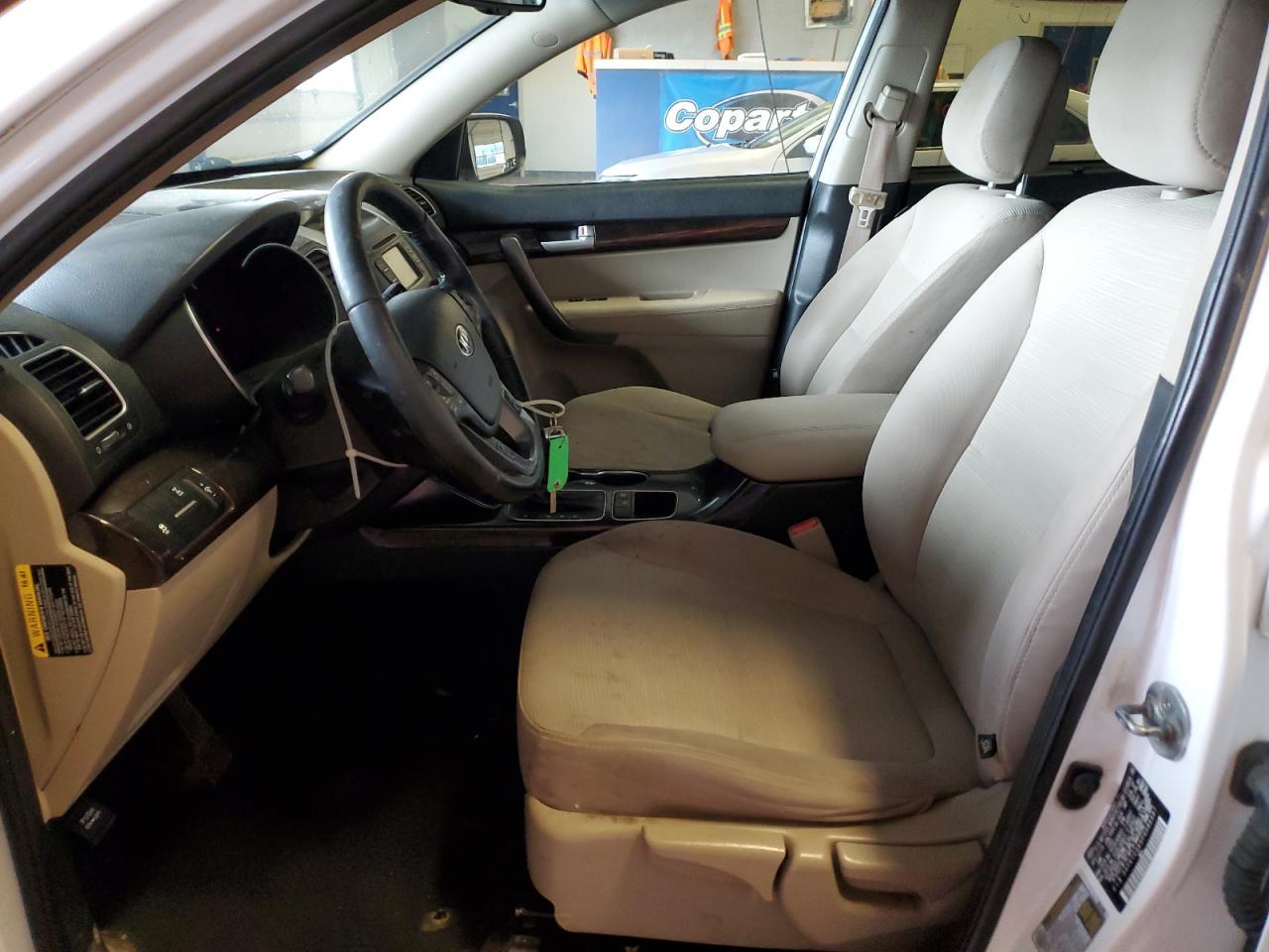 2015 KIA SORENTO LX - Image 7