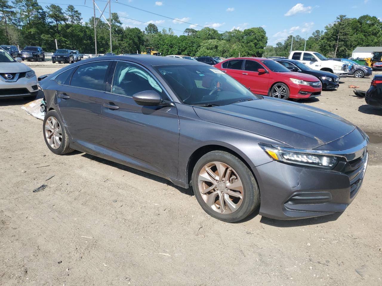 2018 HONDA ACCORD LX - Image 4
